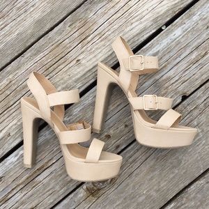 LC Lauren Conrad nude heels